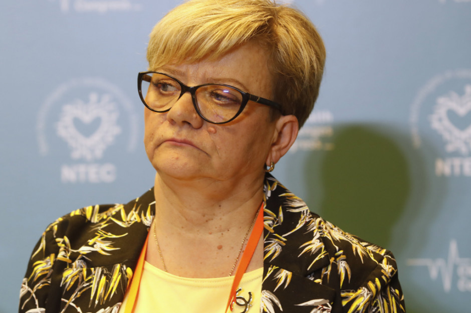 Krystyna Ptok: - Uśredniona kwota wyceny za poradę powinna być kilkukrotnie wyższa niż 8 złotych - skoro mamy policzyć czynności, którymi obudowana jest porada pielęgniarska. Fot. PTWP Porada pielęgniarska: środowisko na razie zadowolone z rozmów w MZ. Co ustalono?