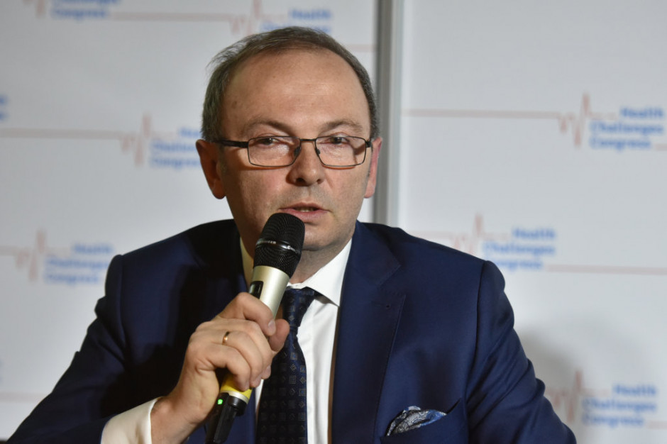 W pracy z pacjentem w stanie ciężkim z COVID-19, tam gdzie terapia może ratować życie, chodzi o zwiększenie aktywnej powierzchni oddechowej płuc - zaznaczył dr heb. Maciej Krawczyk. Fot. PTWP Prezes KIF: wszyscy hospitalizowani pacjenci z COVID-19 wymagają fizjoterapii