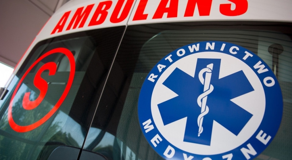 Śląskie: trwa spór dotyczący wynagrodzeń ratowników medycznych na kontraktach