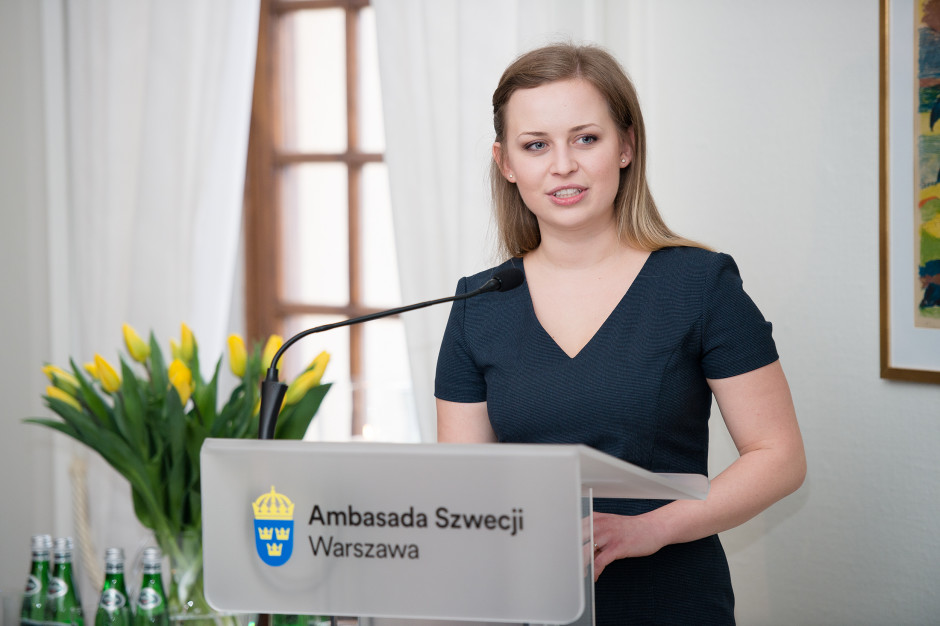 Paulina Pergoł, studentka I roku pielęgniarstwa UW odebrała nagrodę Queen Silvia Nursing Award. Fot. mat. prasowe Studentka pielęgniarstwa z Nagrodą Królowej Szwecji