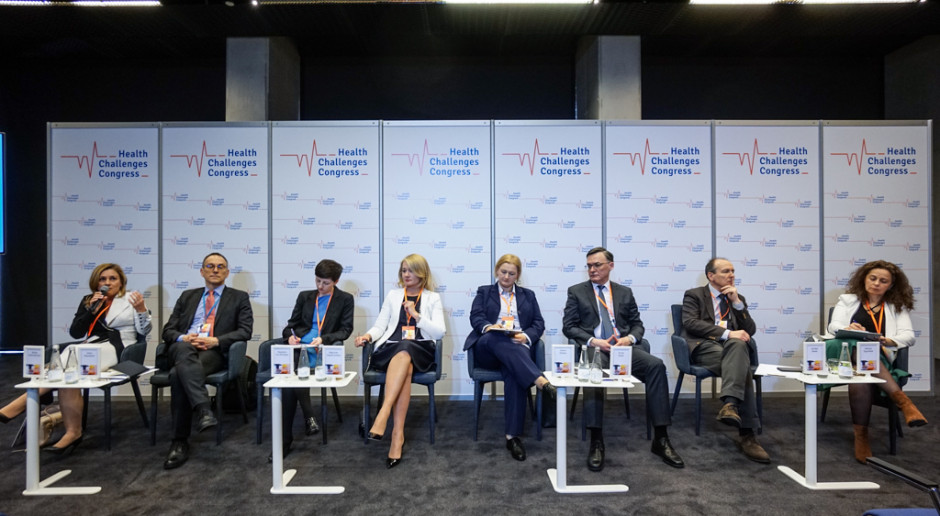 Podczas sesji dotyczącej leczenia SM w ramach IV Kongresu Wyzwań Zdrowotnych; FOT. PTWP Specjaliści chcą wprowadzenia nowej strategii leczenia chorych na stwardnienie rozsiane