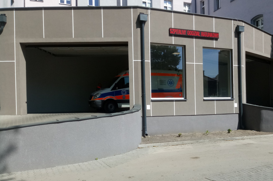 Miejski Szpital Zespolony w Częstochowie (SOR przy ul. Mirowskiej). Fot. Archiwum Częstochowa: szpital miejski z programem naprawczym, potrzebne unijnie fundusze