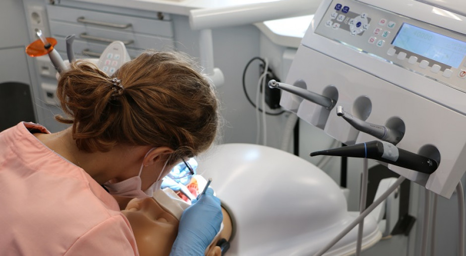 Zabrze: w CSM będzie można nauczyć się pierwszej pomocy, a nawet… wyrwać ząb