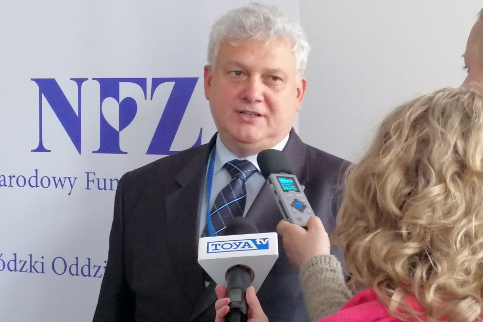 W czwartek (23 maja) dyrektor ŁOW NFZ ds. medycznych Robert Wilanowski mówił o spektakularnym wzroście pieniędzy na leczenie w budżecie łódzkiego oddziału Funduszu. Fot. Materiały prasowe Łódzki OW NFZ otrzyma niemal 300 mln zł więcej niż gwarantował poprzedni budżet