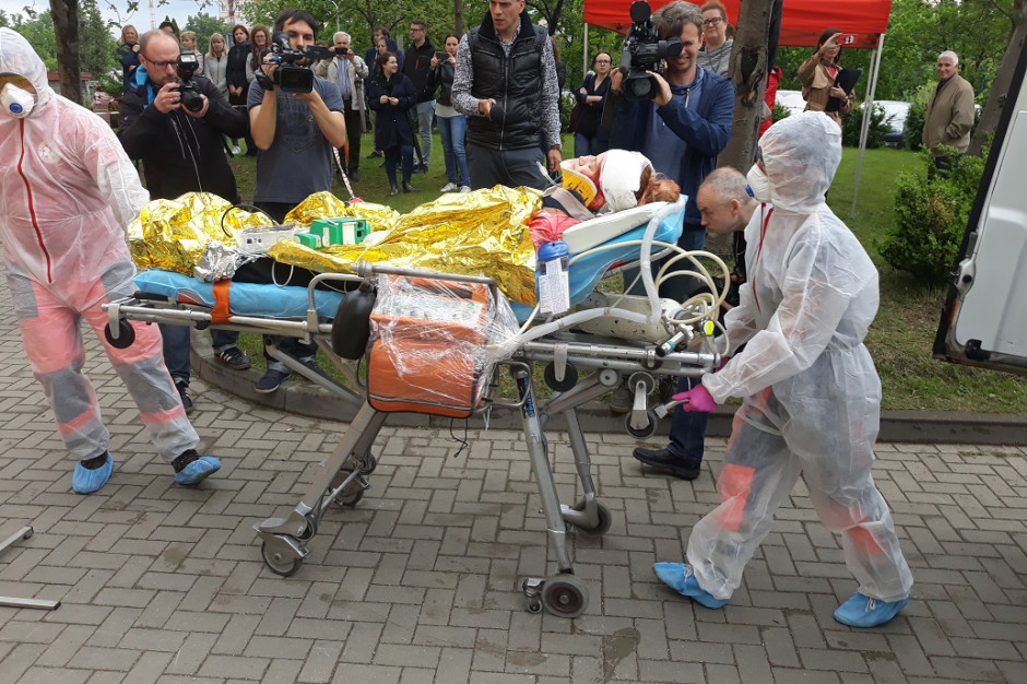 Fot. Agnieszka Deoniziak/WSSD w Olsztynie Olsztyn: ćwiczenia ratownicze z udziałem pogotowia i szpitali na wypadek skażeń chemicznych