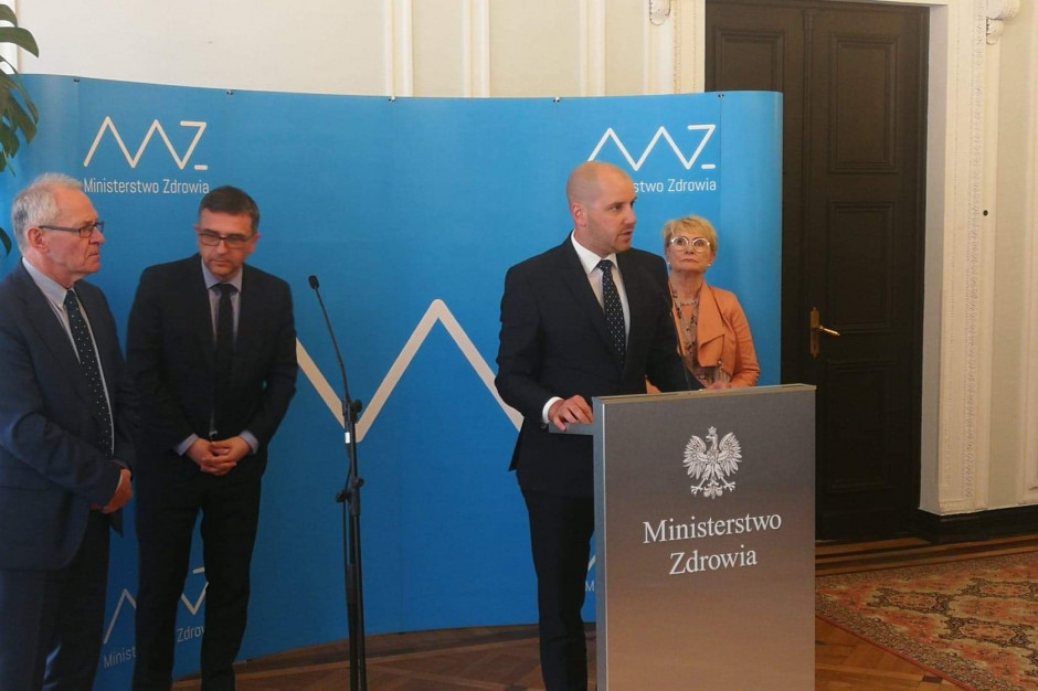 Fot. MZ MZ: rozporządzenia dotyczące Breast Cancer Unitów podpisane, wejdą w życie 1 października