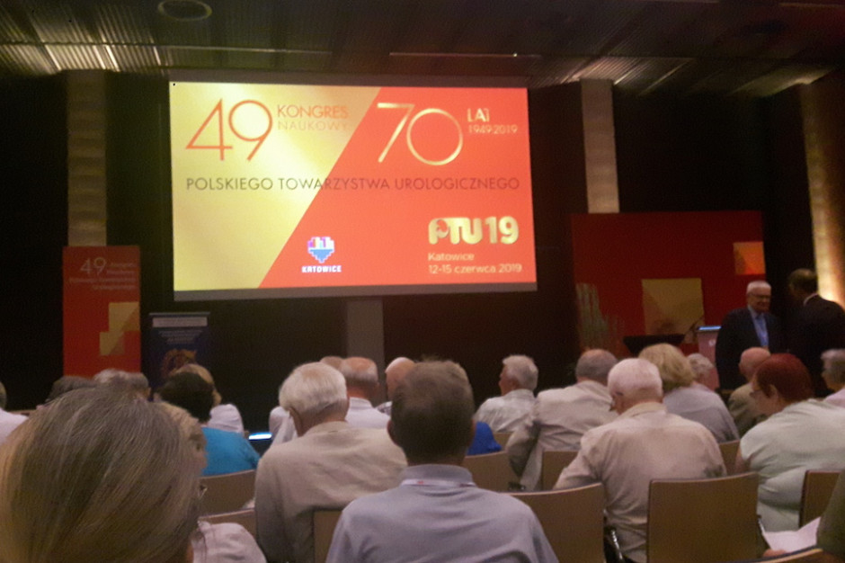Sesja pacjentów urologicznych podczas 49. Kongresu PTU wypełnia salę po brzegi; FOT. PTWP 49. Kongres PTU: w Polsce przybywa pacjentów z zaawansowanym rakiem prostaty