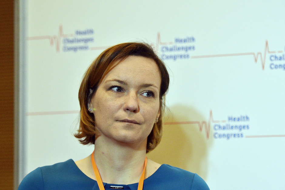 Ekspert: pacjenci z HIV nadal obawiają się reakcji personelu medycznego