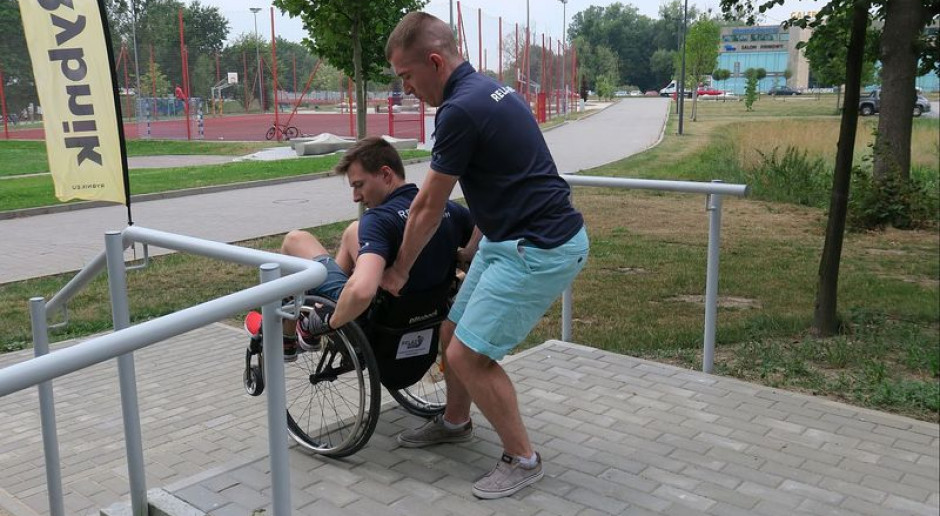 Hołownia przedstawił program dla osób niepełnosprawnych