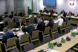 Sejm: projekt zmian w ustawie o inspekcji sanitarnej trafił do komisji