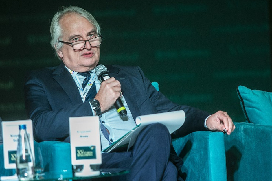 - Pozwolę sobie wyrazić niepopularna tezę, że mamy w Polsce złe wykorzystanie kadr. Przede wszystkim trzeba urynkowić pracę ludzką - związać przychód z wysiłkiem - wskazywał prof. Krzysztof Madej. Fot. PTWP Wiceprezes NRL: najpoważniejszą chorobą systemu są niedobory kadrowe