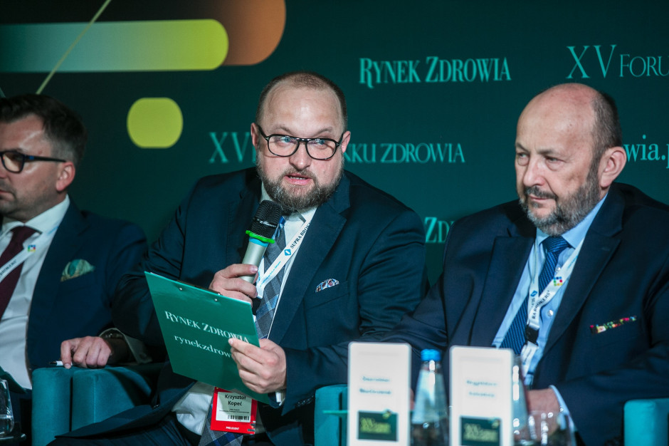 - Pacjent potrzebuje leków, które są dostępne w aptece i najlepiej, żeby były produkowane w Polsce - podkreślał Krzysztof Kopeć, prezes PZPPF podczas XV Forum Rynku Zdrowia. Fot. PTWP PZPPF: pacjent nie potrzebuje kilku tysięcy leków, które są najtańsze i nie ma ich w aptece