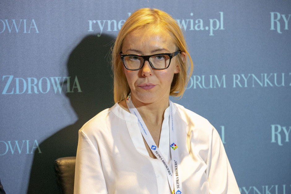 Fot. PTWP Na zdj. Iwona Kasprzak, dyrektor Departamentu Gospodarki Lekami w NFZ NFZ: możemy rozmawiać o zmianach wycen i sprawozdawczości w programach lekowych SM