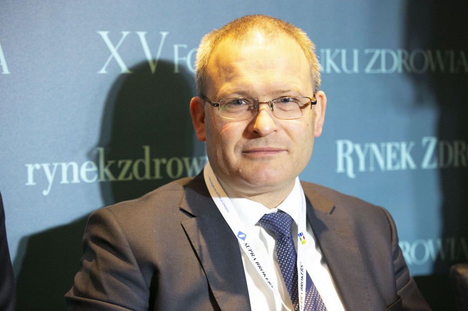 Na zdj. wiceminister zdrowia Maciej Miłkowski. Fot. PTWP Miłkowski: nie ma gwarancji wykorzystania wszystkich fiolek szczepionki