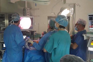Kielce: lekarze z Rosji szkolą się w ŚCO w zakresie ginekologicznych zabiegów laparoskopowych