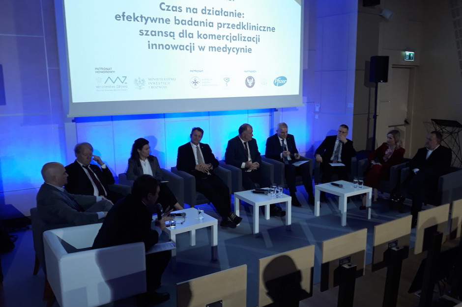 Panel podczas inauguracji Akademii Efektywnych Badań Przedklinicznych PACTT-Pfizer; FOT. PTWP Badania przedkliniczne w Polsce: od nauki do komercjalizacji