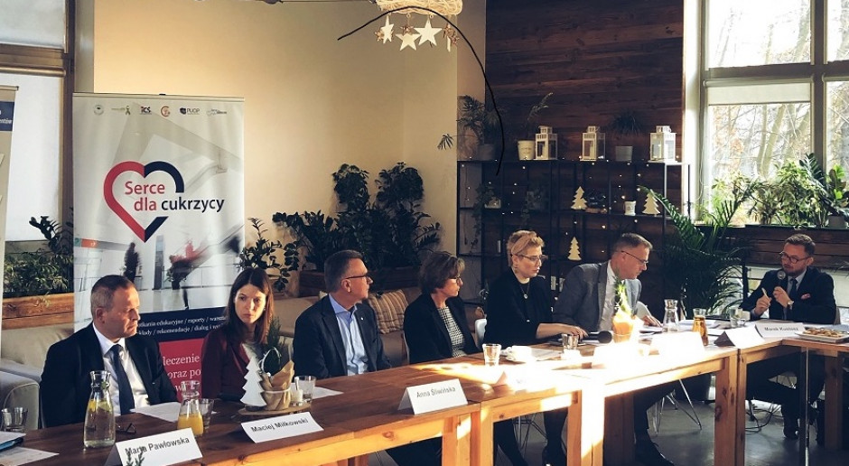 Podczas spotkania ekspertów dotyczącego leczenia cukrzycy, Warszawa, 28 listopada br.; FOT. Organizator Specjaliści: refundacja nowych leków przeciwko cukrzycy krokiem w dobrym kierunku