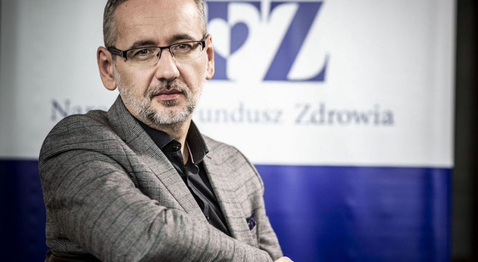 Adam Niedzielski na Twitterze: Niedzielski po swej nominacji na ministra zdrowia: obiecuję determinację, wszystkie ręce na pokład!