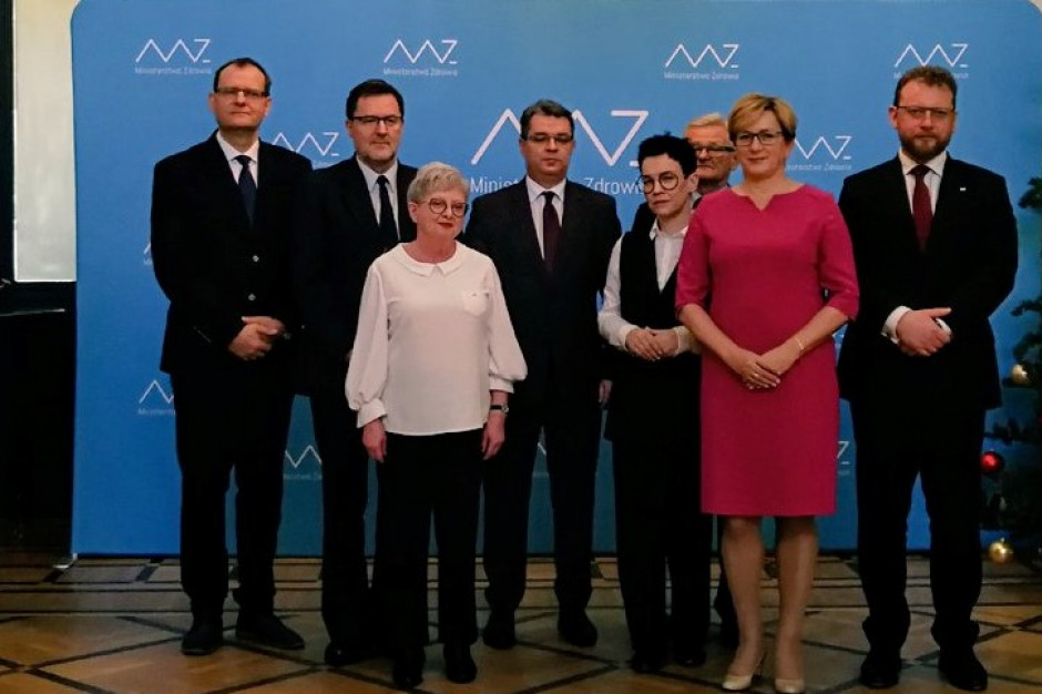 Nagrody ministra zdrowia dla pracowników UMB. Fot. MZ Naukowcy UMB uhonorowani przez ministra zdrowia