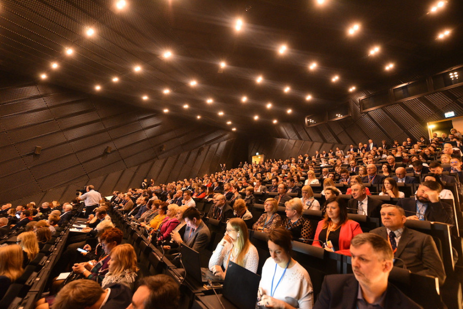 Podczas inauguracji IV Kongresu Wyzwań Zdrowornych (marzec 2019 r.); FOT. PTWP Sesje HCC 2020: medycyna katastrof, stomatologia, chirurgia szczękowo-twarzowa, okulistyka