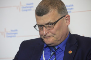 Grzesiowski: mam wrażenie, że eksperci to parawan medyczny dla polityków
