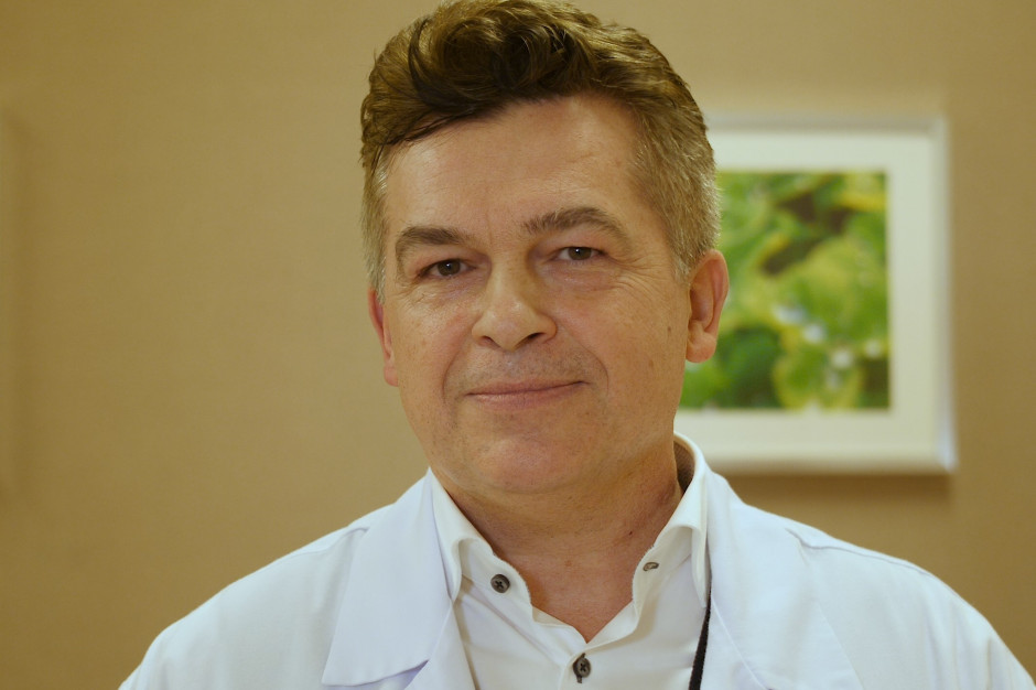 Dr Jerzy Draus. Fot. materiały prasowe Medicover stawia na chirurgię robotyczną i autorski program opieki nad pacjentem