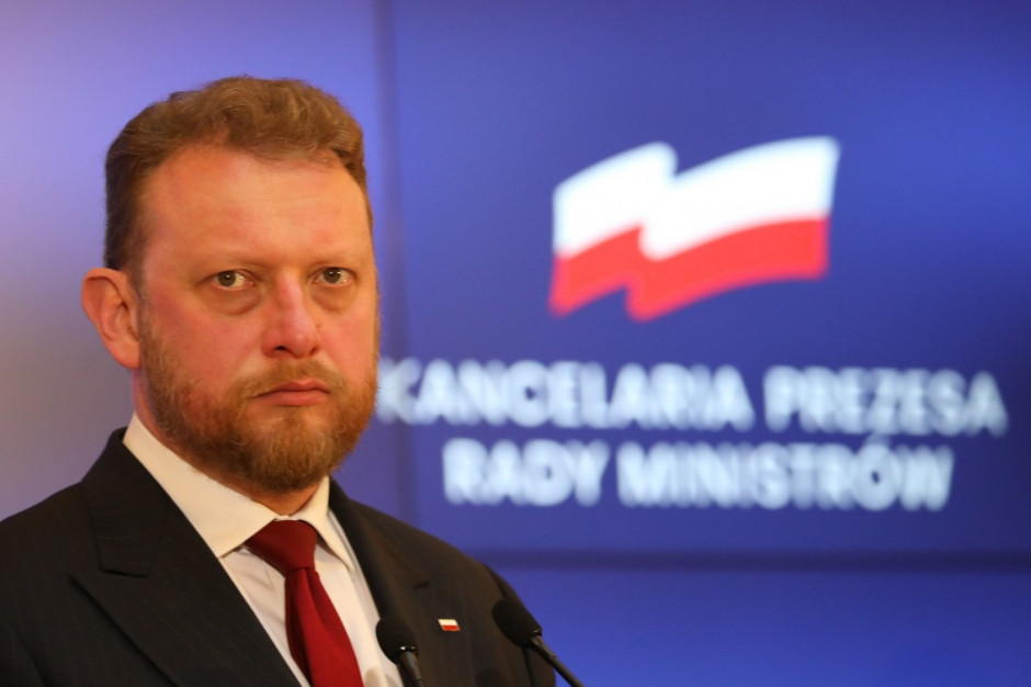 Ozdrowieniec to osoba, u której objawy choroby ustępują, czyli człowiek, który po prostu zaczyna zdrowieć - podkreślił Łukasz Szumowski. Fot. Kancelaria Premiera/Twitter Ozdrowieńcy to nie to samo, co ludzie zdrowi - wyjaśnia minister Szumowski