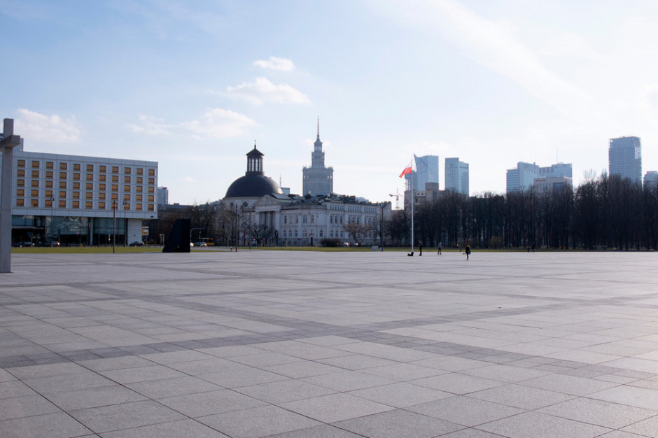 Zdecydowana większość ankietowanych jest przeciwna wydłużaniu obostrzeń Fot. Shutterstock Sondaż: większość Polaków nie chce ogólnopolskiej kwarantanny