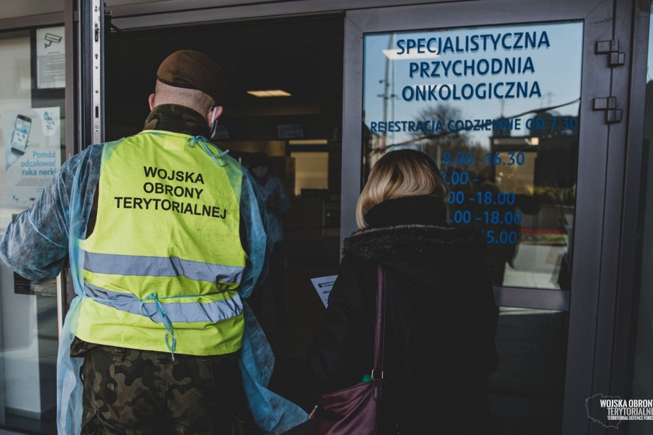 To fatalny sygnał braku zaufania do personelu medycznego - mówił prezydent Sopotu Fot. WOT (zdjęcie ilustracyjne) Władze Sopotu o skierowaniu żołnierzy WOT do liczenia łóżek covidowych: fatalny sygnał braku zaufania