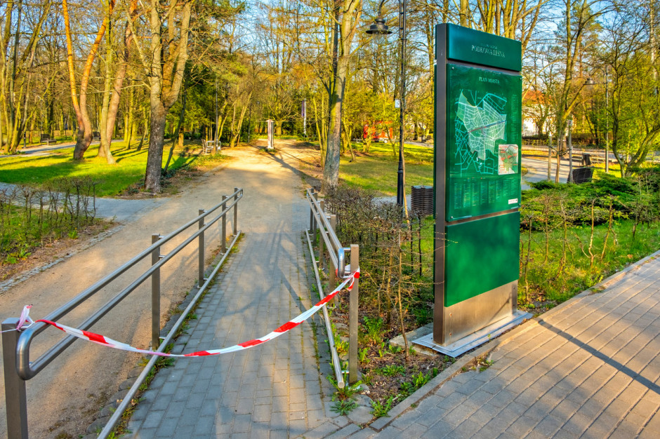 Nawet w czasach Covid-19 zamykanie parków nie zda się na wiele. Fot. Shutterstock Niemieccy badacze: na zewnątrz prawie nie dochodzi do zakażeń Covid-19
