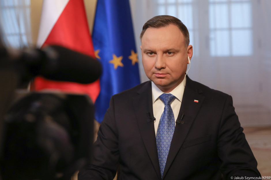 Fot. Kancelaria Prezydenta/Twitter (zdj. archiwalne) Prezydent o kolejce do szczepień przeciw Covid-19: reguły obowiązują wszystkich, ja też się do nich stosuję