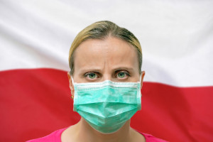 Kardiolog: jest szansa, że odporność populacyjna pojawi się w Polsce we wrześniu