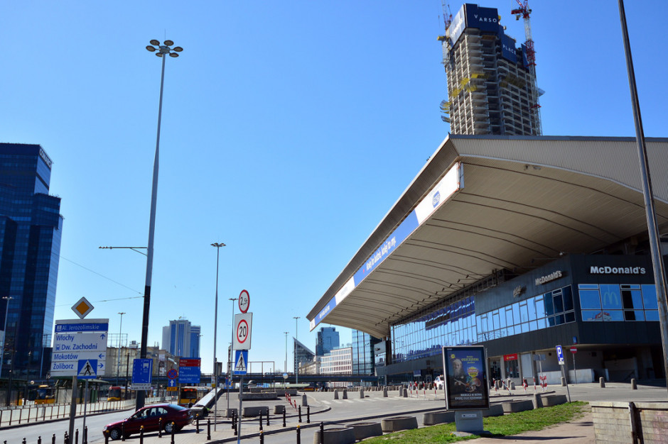 Warszawa; FOT. Shutterstock Mazowsze: w ciągu doby wykonano ponad 3 tys. szczepień przeciwko COVID-19