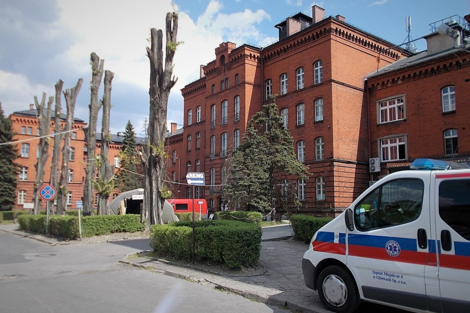 Jesteśmy gotowi do rozpoczęcia pracy związanej z zaszczepieniem personelu - powiedział w poniedziałek prezes gliwickiego szpitala Przemysław Gliklich. Fot. Archiwum Śląskie: szczepienia przeciw COVID-19 kontynuowane w 4 szpitalach