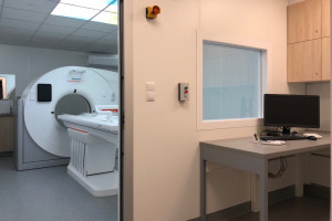 W jednoimiennych szpitalach zakaźnych ruszają kontenerowe pracownie tomograficzne