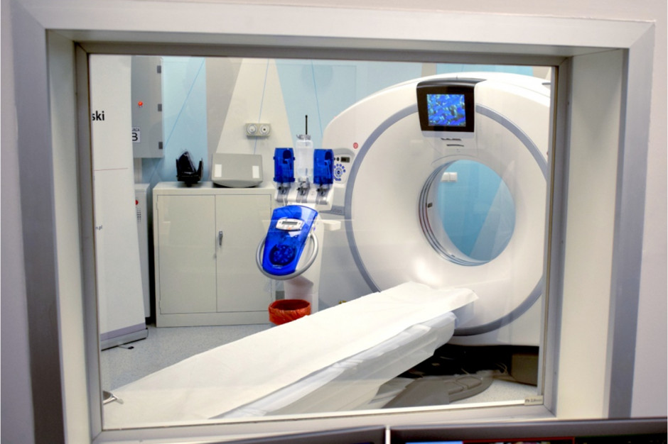 Obecnie nic nie stoi na przeszkodzie, aby pracownia tomografii komputerowej w szamotulskim szpitalu działała w normalnym trybie. Fot. SP ZOZ w Szamotułach Szpital w Szamotułach: badania tomografem bezpiecznie i bez kolejki, ale chętnych brak