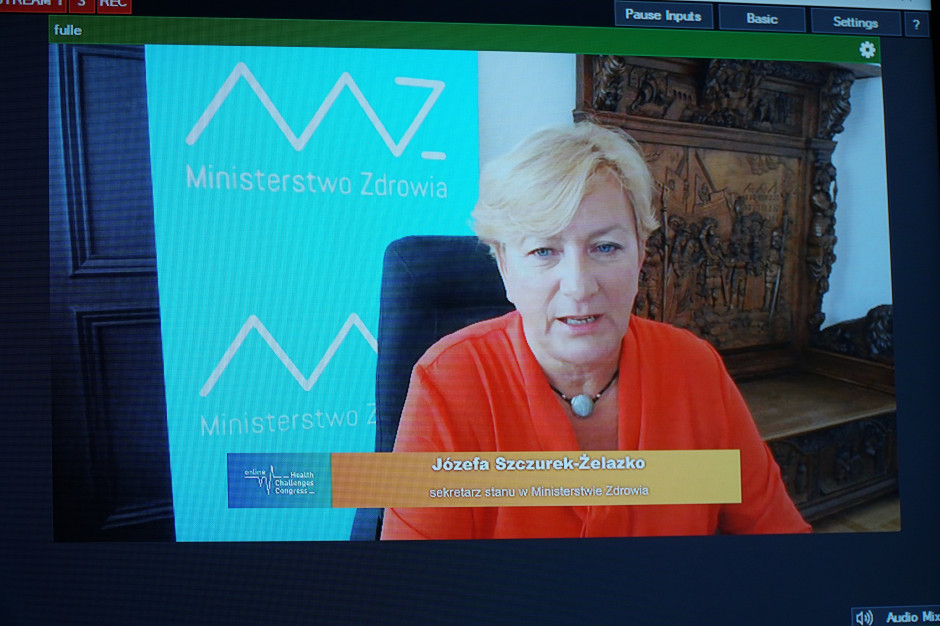- Bez nowych grup zawodowych nie przybędzie nam rąk do pracy, a wiemy, jakie mamy niedobory kadrowe - mówiła wiceminister zdrowia Józefa Szczurek-Żelazko. Fot. PTWP HCC Online: postęp w medycynie wymusza włączenie do systemu nowych specjalistów