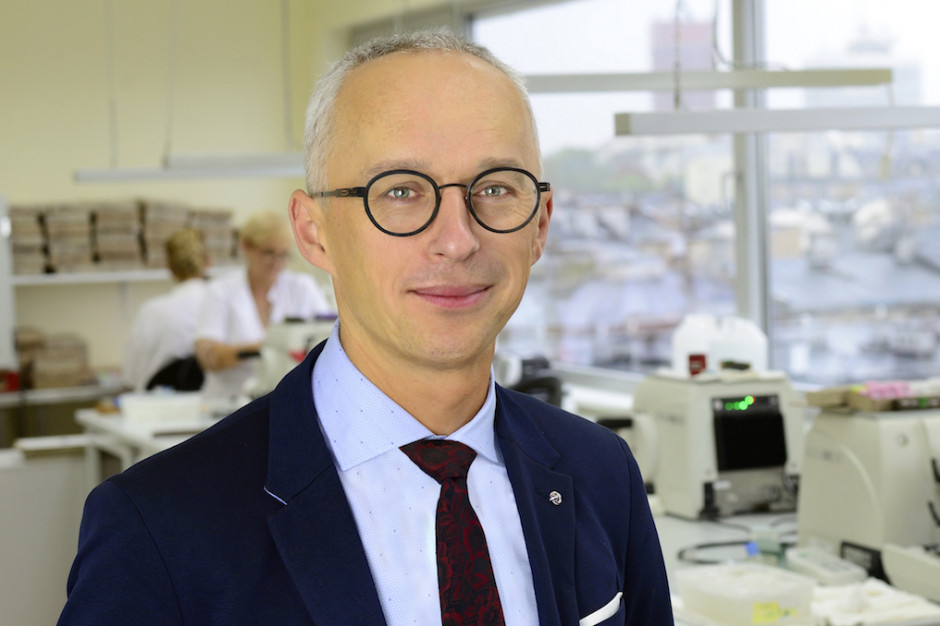Prof. Andrzej Marszałek FOT. WCO Prof. Marszałek: standardy akredytacyjne w patomorfologii oznaczają racjonalizację systemu