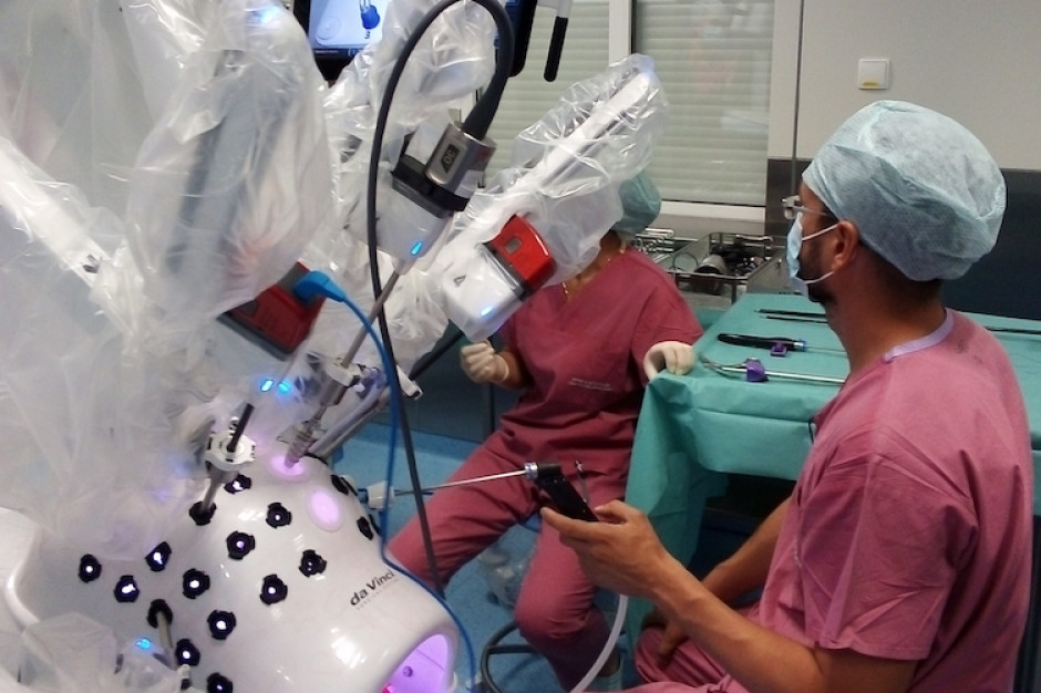 Kolejne operacje urologiczne zaplanowano jeszcze w tym tygodniu Fot. SPSK nr 2 PUM Szczecin Szczecin: specjaliści z SPSK nr 2 PUM przeprowadzili pierwsze operacje z zastosowaniem robota da Vinci