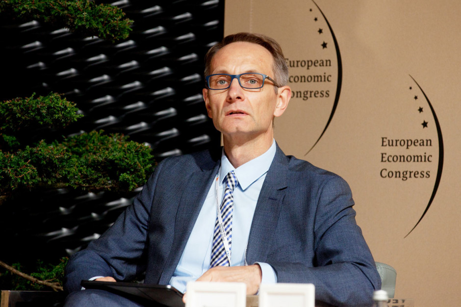 Gen. dyw. prof. Grzegorz Gielerak: - najdujemy się w szczytowym momencie epidemii; FOT. PTWP Prof. Gielerak: punkt kulminacyjny epidemii nastąpi za dwa, trzy dni