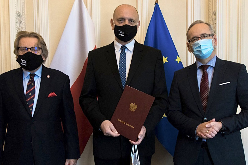Na zdj. pełniący obowiązki szefa GIS Krzysztof Saczka. Fot. MZ (Twitter) Weryfikacja rozbieżnych danych o zakażeniach: p.o. szefa GIS przedstawi wyjaśnienia w poniedziałek