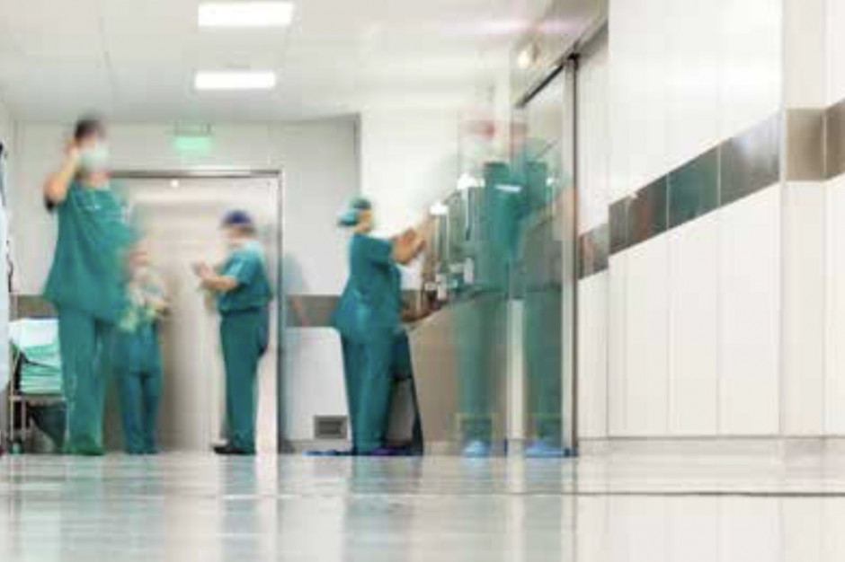 FOT. Shutterstock; zdjęcie ilustracyjne NICE: 6 tygodni od wypisu należy skontrolować stan hospitalizowanych z powodu COVID-19