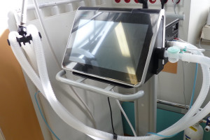 Respiratorów dla chorych na Covid-19 nie brakuje, ale czy ma je kto obsługiwać?