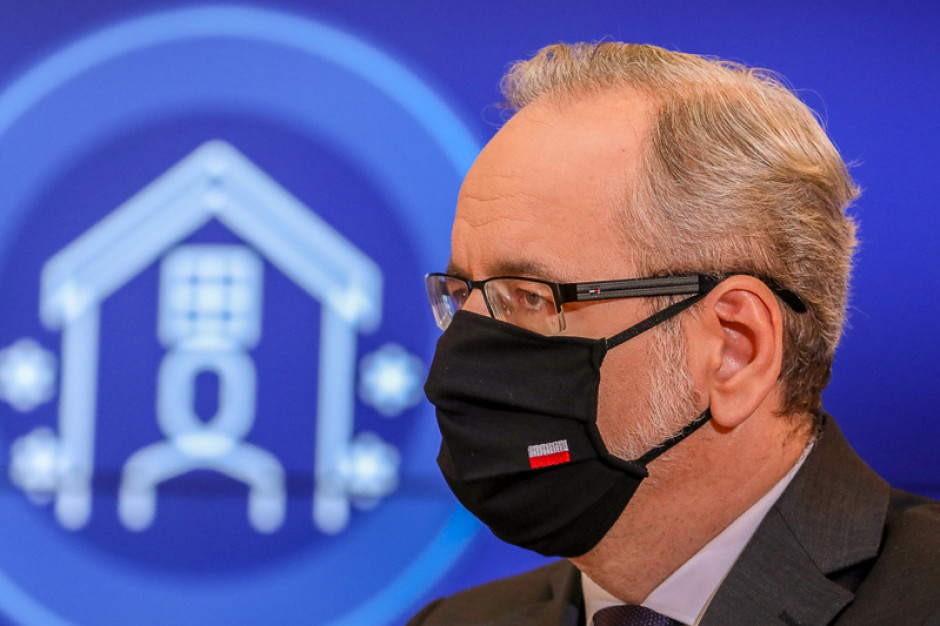 Niestety może tak być, że Wielkanoc spędzimy w domach - przyznał minister zdrowia. Fot. Adam Guz/KPRM Minister zdrowia: dziś znów ponad 12 tys. nowych zakażeń. Wielkanoc możemy spędzić w domach