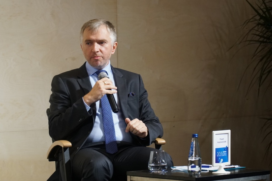 - Przed nami dziesięć rund i powinniśmy się skupić na tym, co przed nami, a nie na tym co było - postulował dyrektor Paweł Kazimierczak. Fot. PTWP Paweł Kaźmierczak: pierwszą rundę z koronawirusem wygraliśmy, w drugiej zostaliśmy wyliczeni