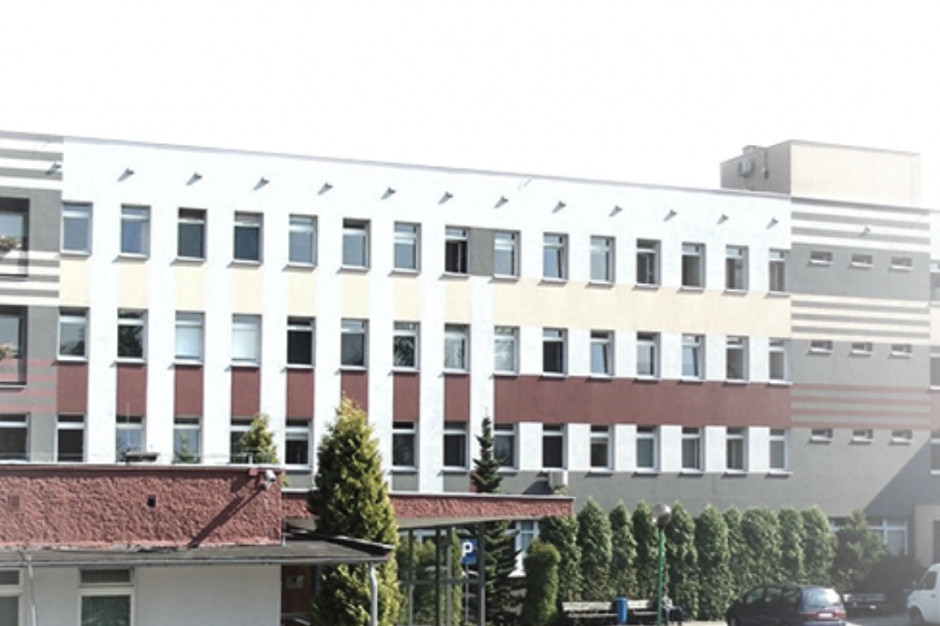 Opolskie Centrum Onkologii; FOT. nowa.onkologia.opole.pl Opole: strażacy przywieźli zapas tlenu dla centrum onkologii