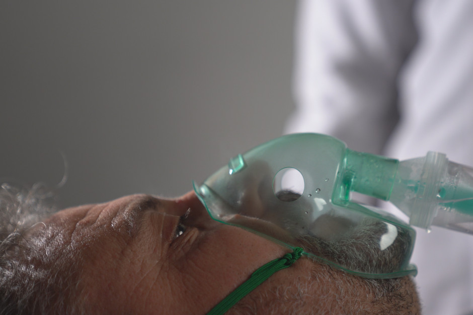 Łóżek covidowych zaczynie brakować także na Podkarpaciu, a respiratorów w Małopolsce. Fot. Shutterstock Łóżek covidowych zaczynie brakować także na Podkarpaciu?