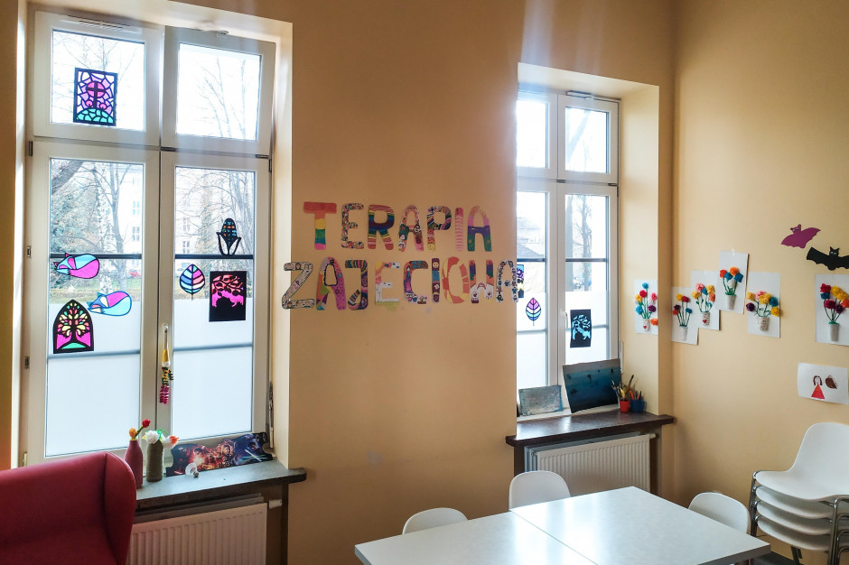 Całodobowy Oddział Psychiatrii Dzieci i Młodzieży liczy 17 łóżek i znajduje się na 1. piętrze szpitalnego pawilonu nr 5. Fot. Materiały prasowe Bielsko-Biała: oddział dziecięcej psychiatrii istnieje już dwa lata, przyjął już 437 pacjentów