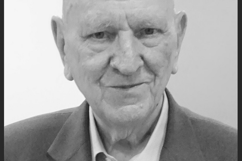 Jan Strzemecki był najstarszym czynnym zawodowo lekarzem w regionie. Fot. 105 SzWzP w Żarach Lubuskie żegna najstarszego praktykującego lekarza. Miał 84 lata
