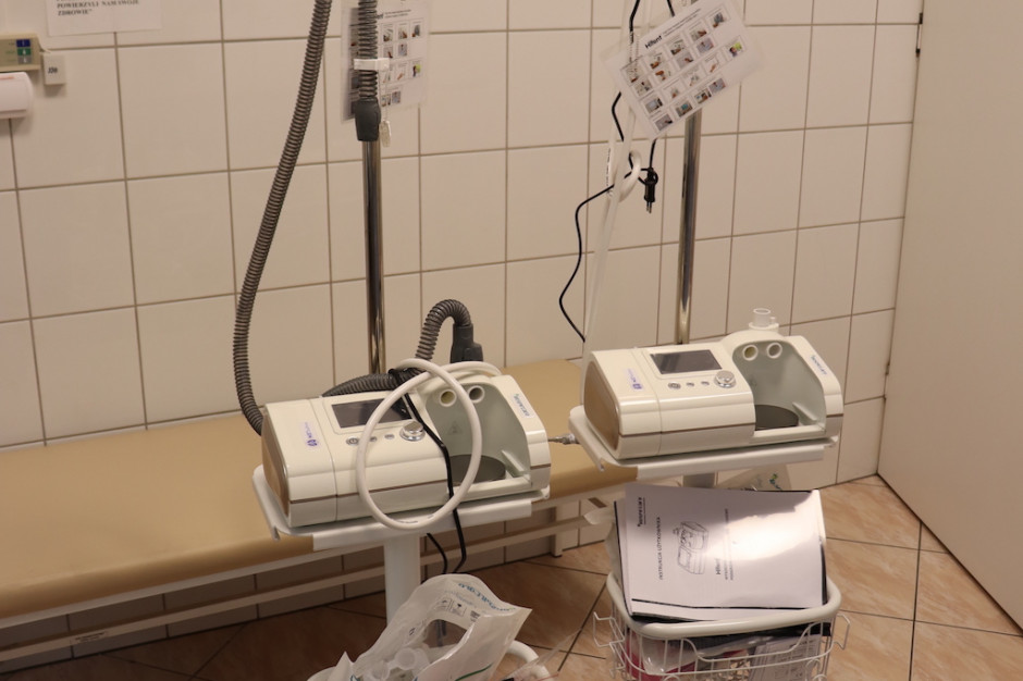 Sprzęt do terapii tlenem; FOT. WSzW w Gorzowie Wielkopolskim Gorzów Wielkopolski: szpital kupił nowoczesny sprzęt do tlenoterapii